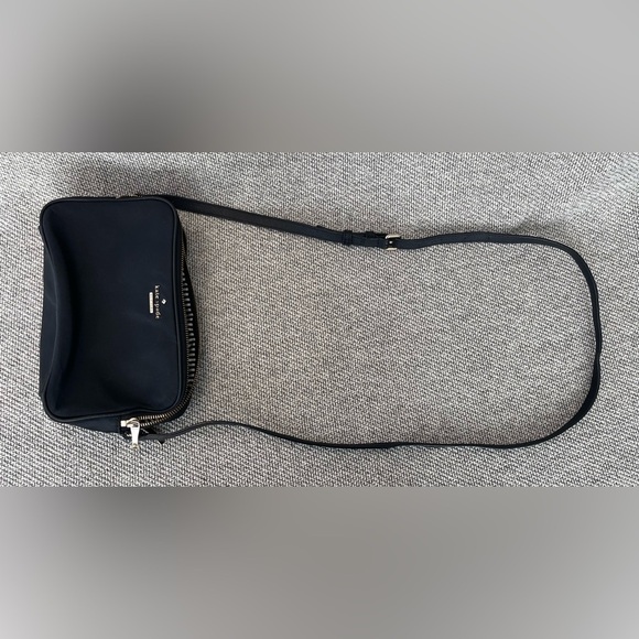 Stylish Black Bag with Gold Zipper - Picture 2 of 16